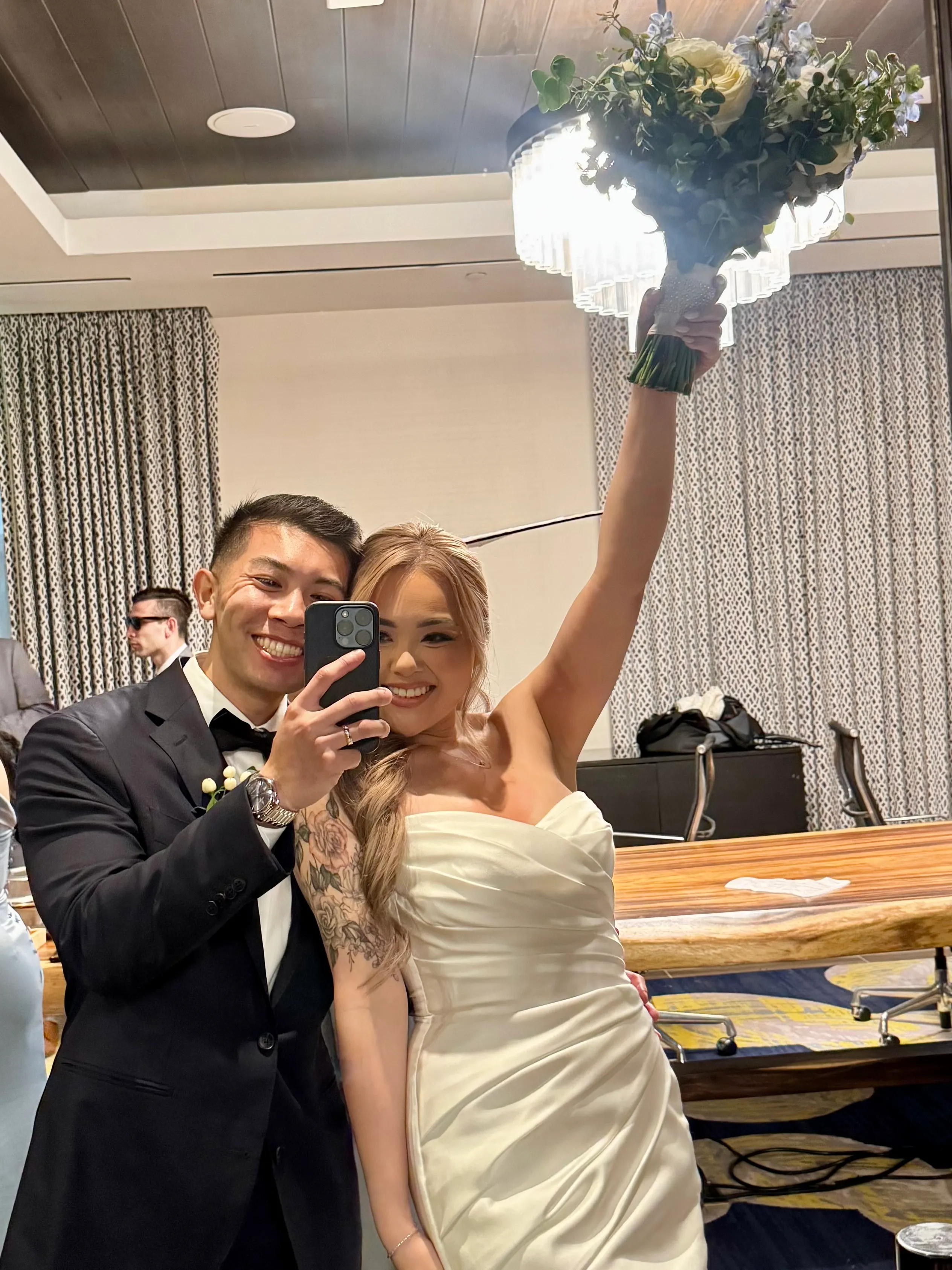 <em>Just married</em>